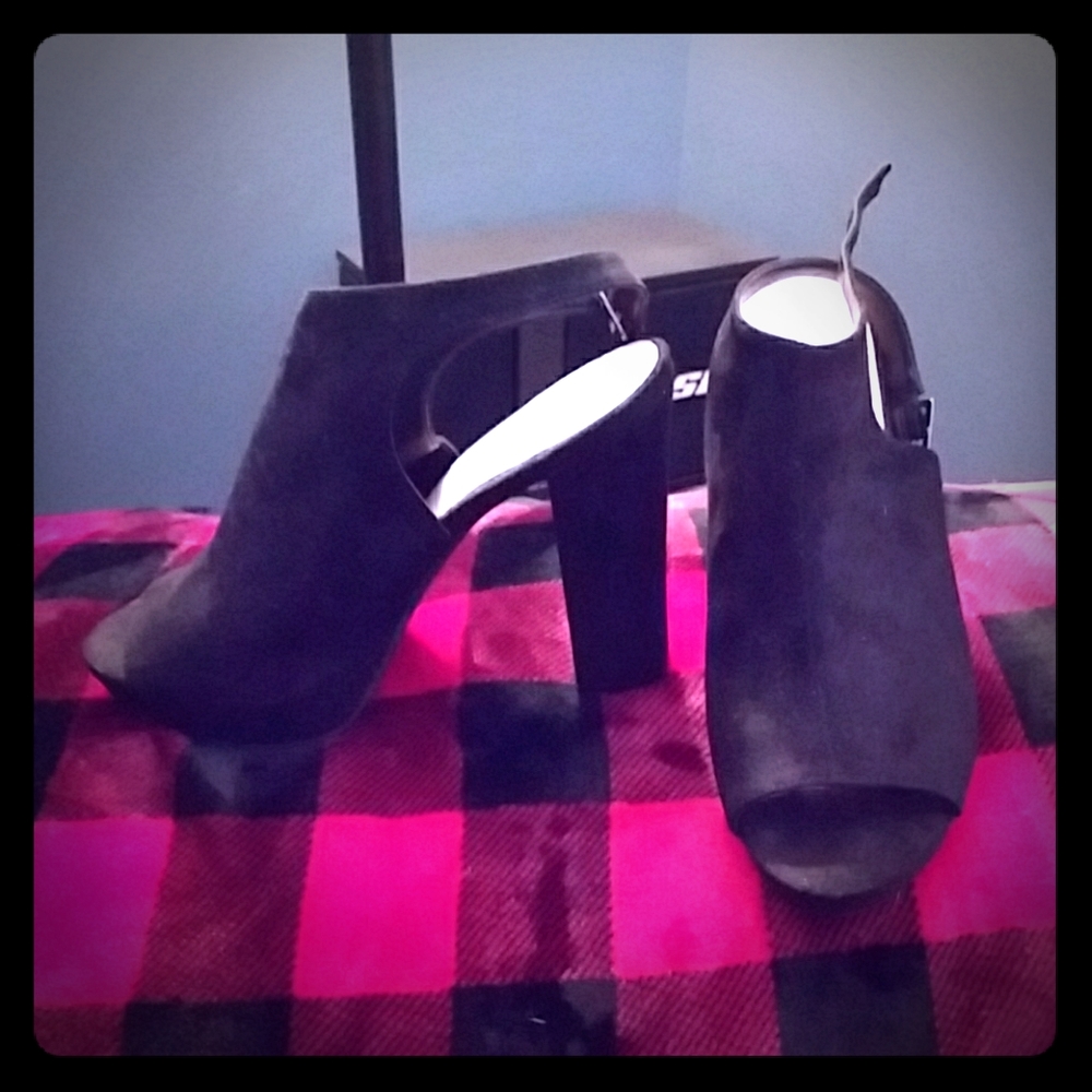 Slingback sandals